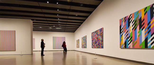 5/10 Stripes and Diagonals at the Bridget Riley Exhibition at the Hayward Gallery, November 2019
