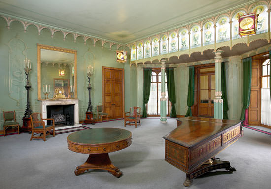 The Royal Pavilion, The pale green Entrance Hall