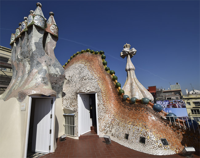 11/12 Casa Batlló's tiled stair exits and chimneys